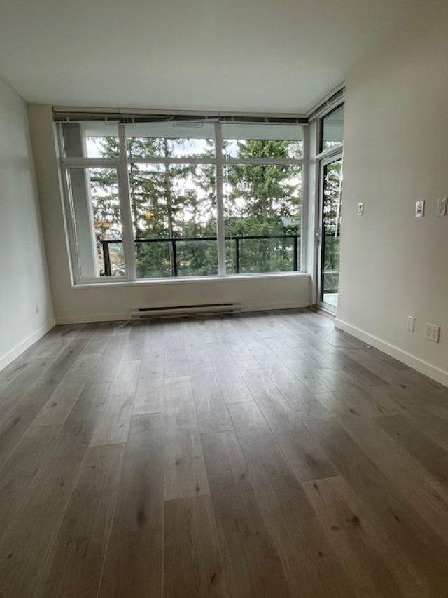 Kitchen Island Photo of 1206 3080 Lincoln Avenue, Coquitlam, BC