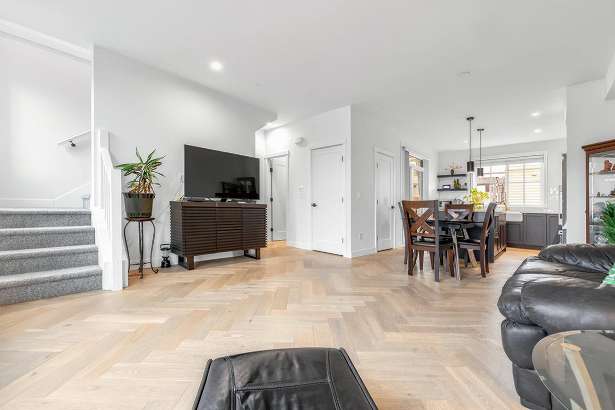 Living Room Photo of 30 16565 24a Avenue, Surrey, BC