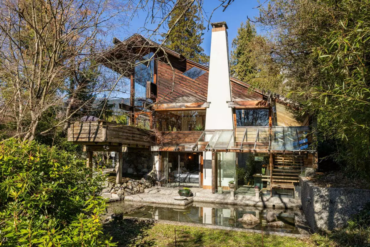 Exterior Rear Photo of 2094 Haywood Avenue, West Vancouver, BC