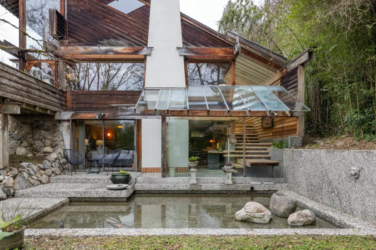 Family Room Photo of 2094 Haywood Avenue, West Vancouver, BC