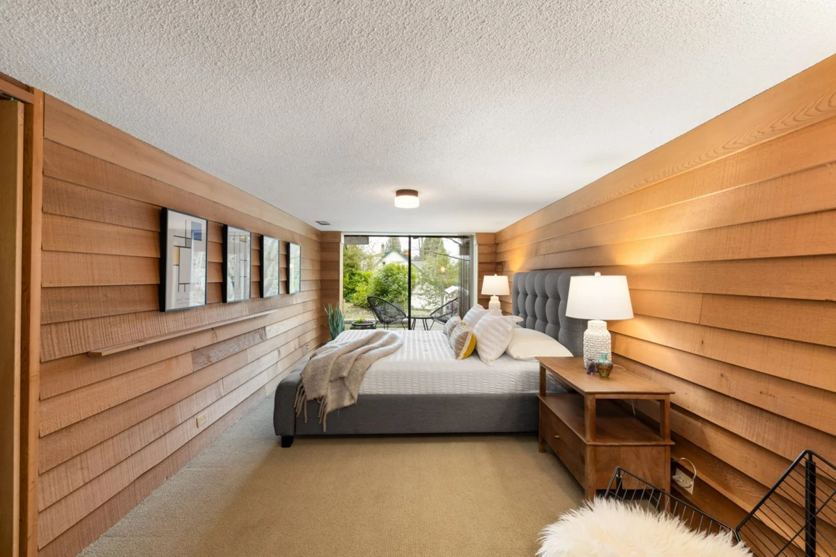 Neighborhood Park Photo Near 2094 Haywood Avenue, West Vancouver, BC