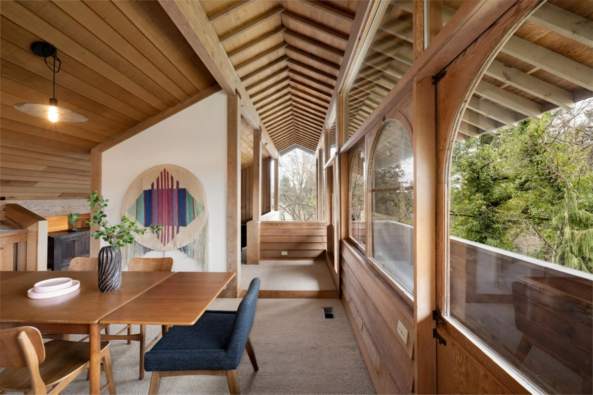 Swimming Pool Photo of 2094 Haywood Avenue, West Vancouver, BC