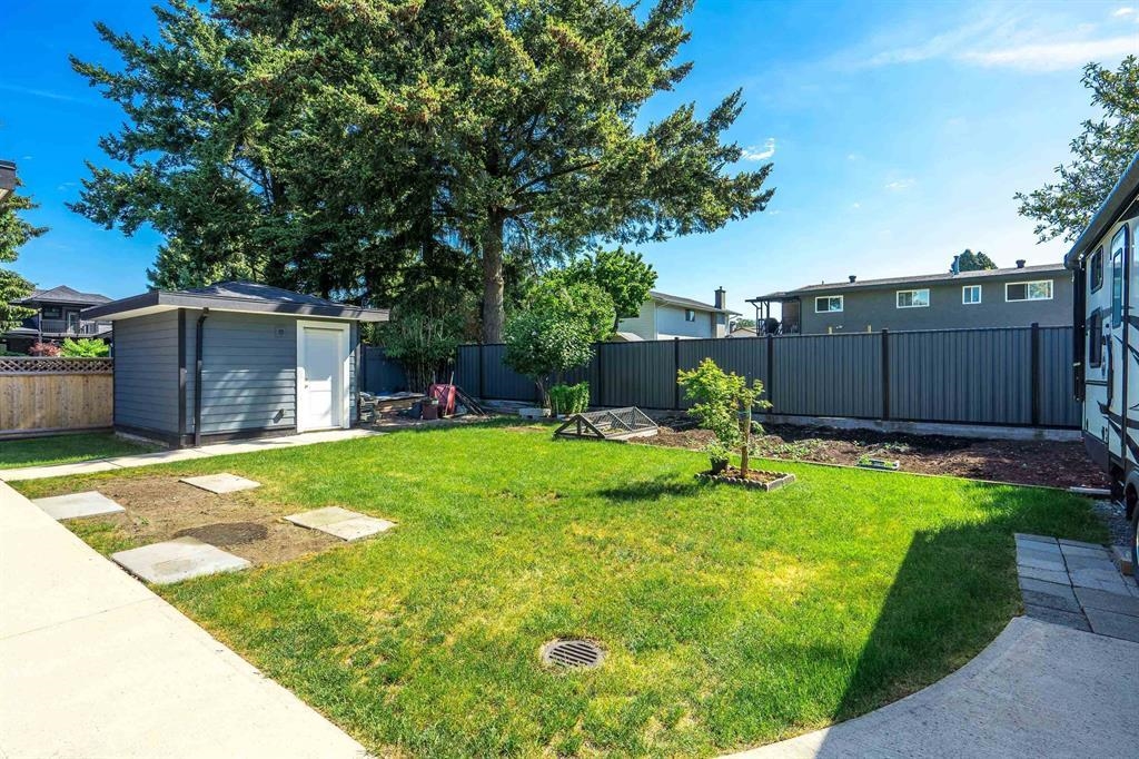 Garden / Landscaping Photo of 7816 116 Street, Delta, BC