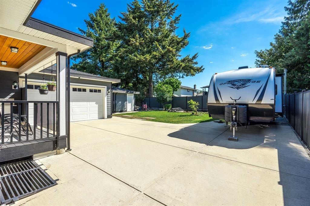 Outdoor Kitchen Photo of 7816 116 Street, Delta, BC