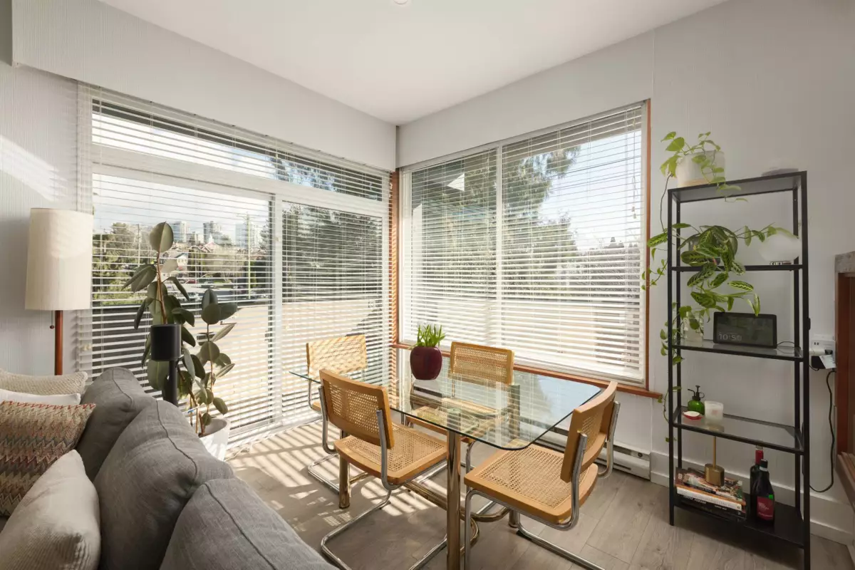 Breakfast Nook Photo of 306 341 Mahon Avenue, North Vancouver, BC