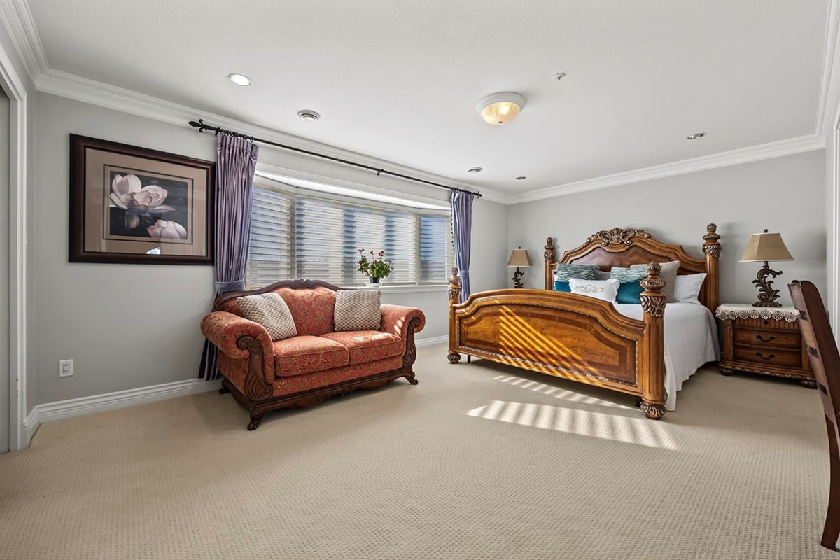 Laundry Room Photo of 2288 W 20th Avenue, Vancouver, BC