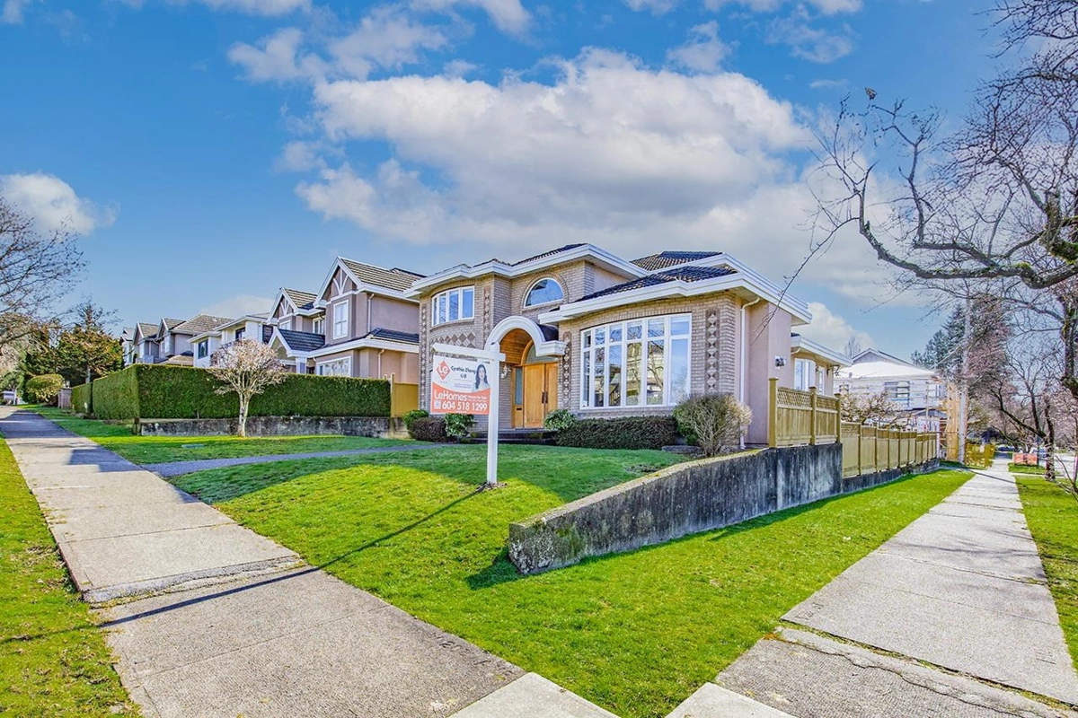 Living Room Photo of 2288 W 20th Avenue, Vancouver, BC