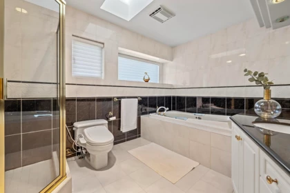 Entry Foyer Photo of 2288 W 20th Avenue, Vancouver, BC