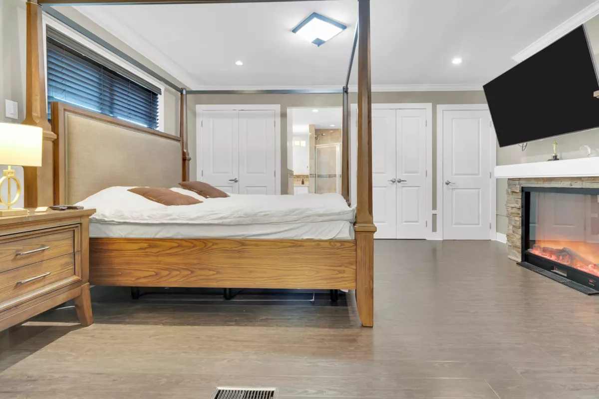 Breakfast Nook Photo of 3054 Daybreak Avenue, Coquitlam, BC