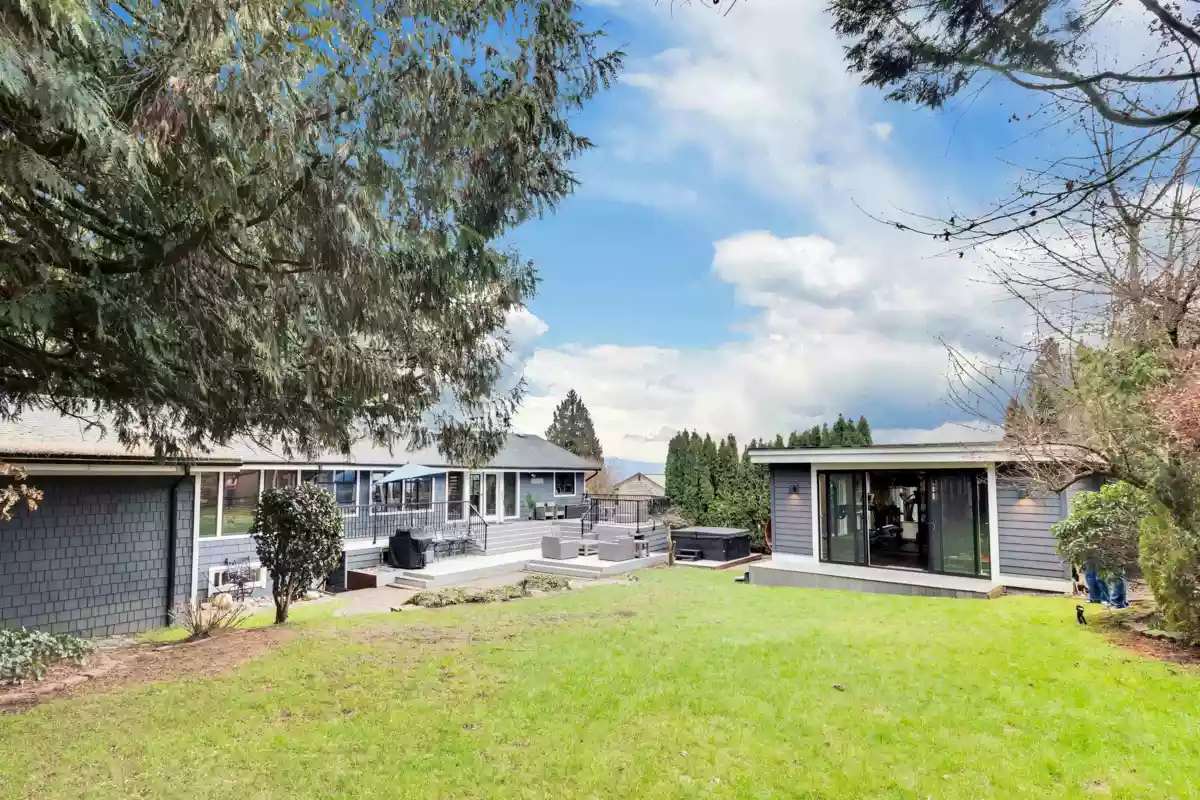 Community Amenities Photo (Clubhouse) of 3054 Daybreak Avenue, Coquitlam, BC