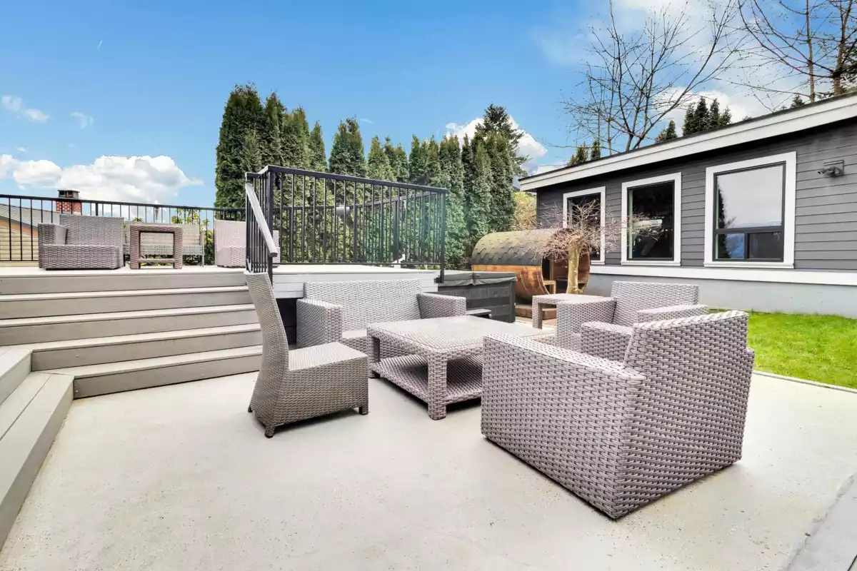 Front Yard Photo of 3054 Daybreak Avenue, Coquitlam, BC