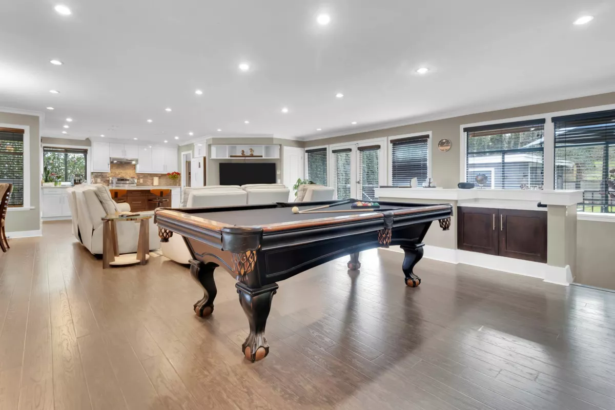 Garage Interior Photo of 3054 Daybreak Avenue, Coquitlam, BC