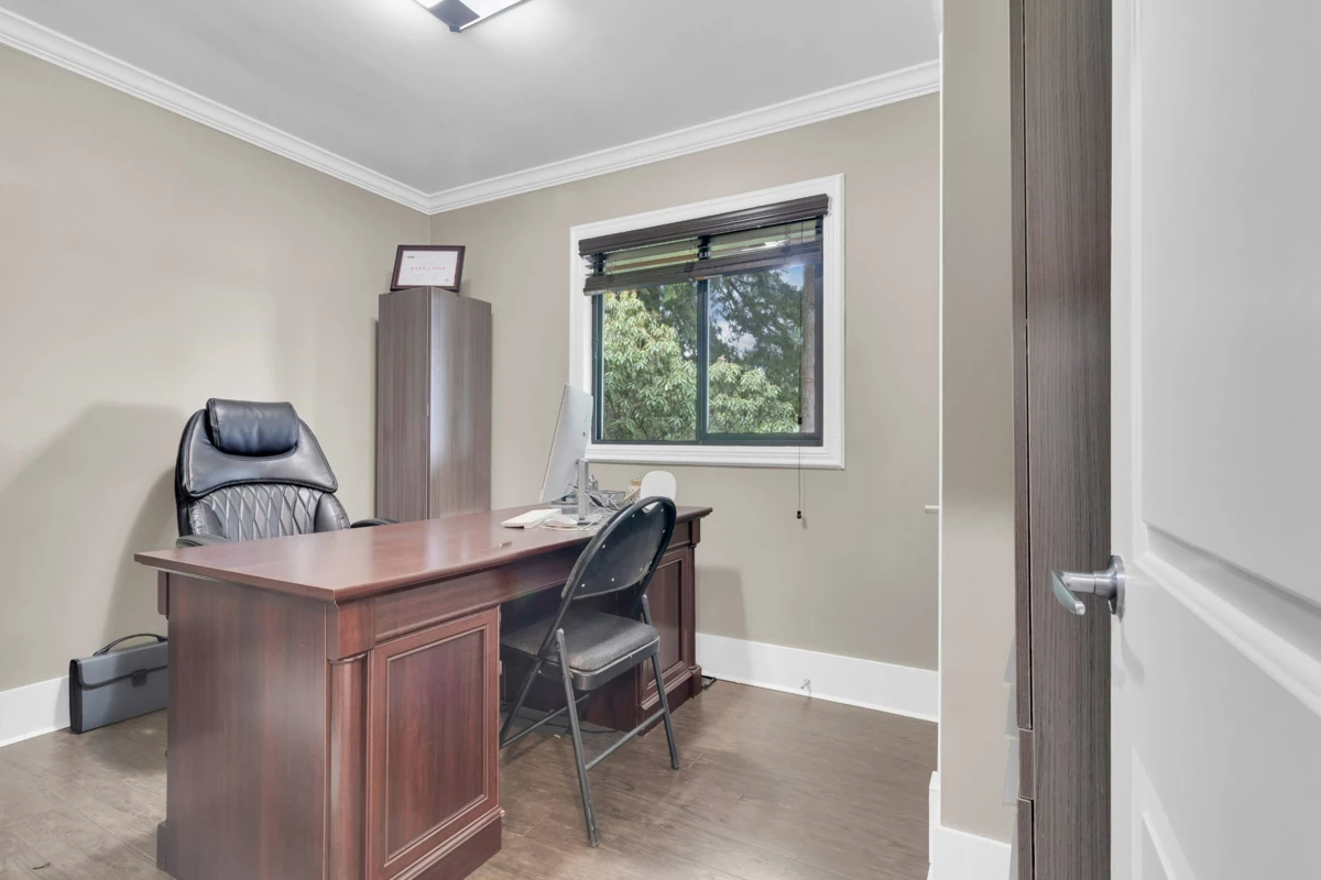 Hallway Photo of 3054 Daybreak Avenue, Coquitlam, BC