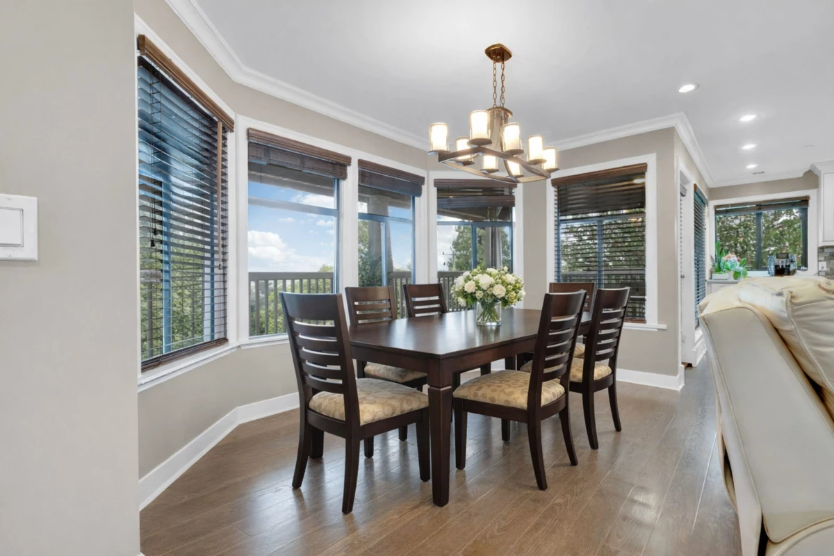 Kitchen Island Photo of 3054 Daybreak Avenue, Coquitlam, BC