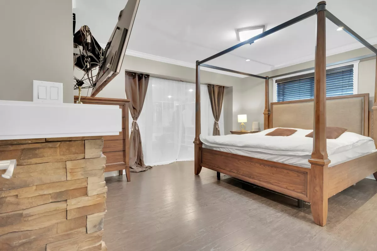 Pantry Photo of 3054 Daybreak Avenue, Coquitlam, BC