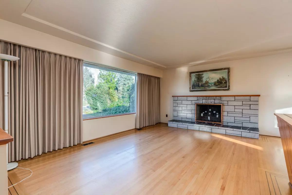 Living Room Photo of 7046 Hillview Street, Burnaby, BC