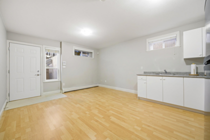 Garden / Landscaping Photo of 6549 Dunnedin Street, Burnaby, BC