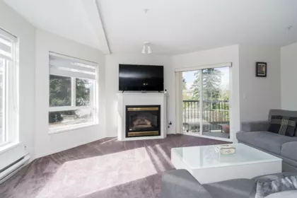 Mudroom Photo of 301 31831 Peardonville Road, Abbotsford, BC