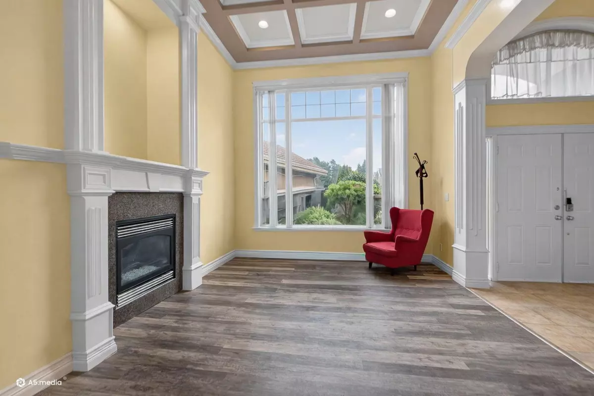 Living Room Photo of 10099 Ruskin Road, Richmond, BC