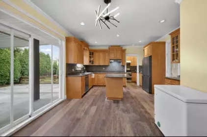 Breakfast Nook Photo of 10099 Ruskin Road, Richmond, BC