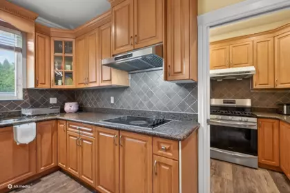 Kitchen Photo of 10099 Ruskin Road, Richmond, BC