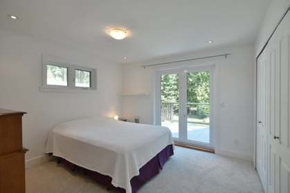 Laundry Room Photo of 8429 Redrooffs Road, Halfmoon Bay, BC