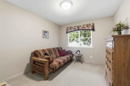 Entry Foyer Photo of 1 3300 Plateau Boulevard, Coquitlam, BC