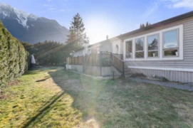111 65367 Kawkawa Lake Road, Hope, BC