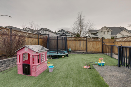 Garden / Landscaping Photo of 18938 54a Avenue, Surrey, BC