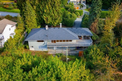 Fitness Center Photo Near 775 Southborough Drive, West Vancouver, BC