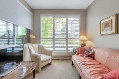 Aerial View of 302 2015 Beach Avenue, Vancouver, BC