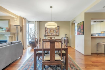 Primary Bedroom Photo of 302 2015 Beach Avenue, Vancouver, BC