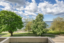 302 2015 Beach Avenue, Vancouver, BC