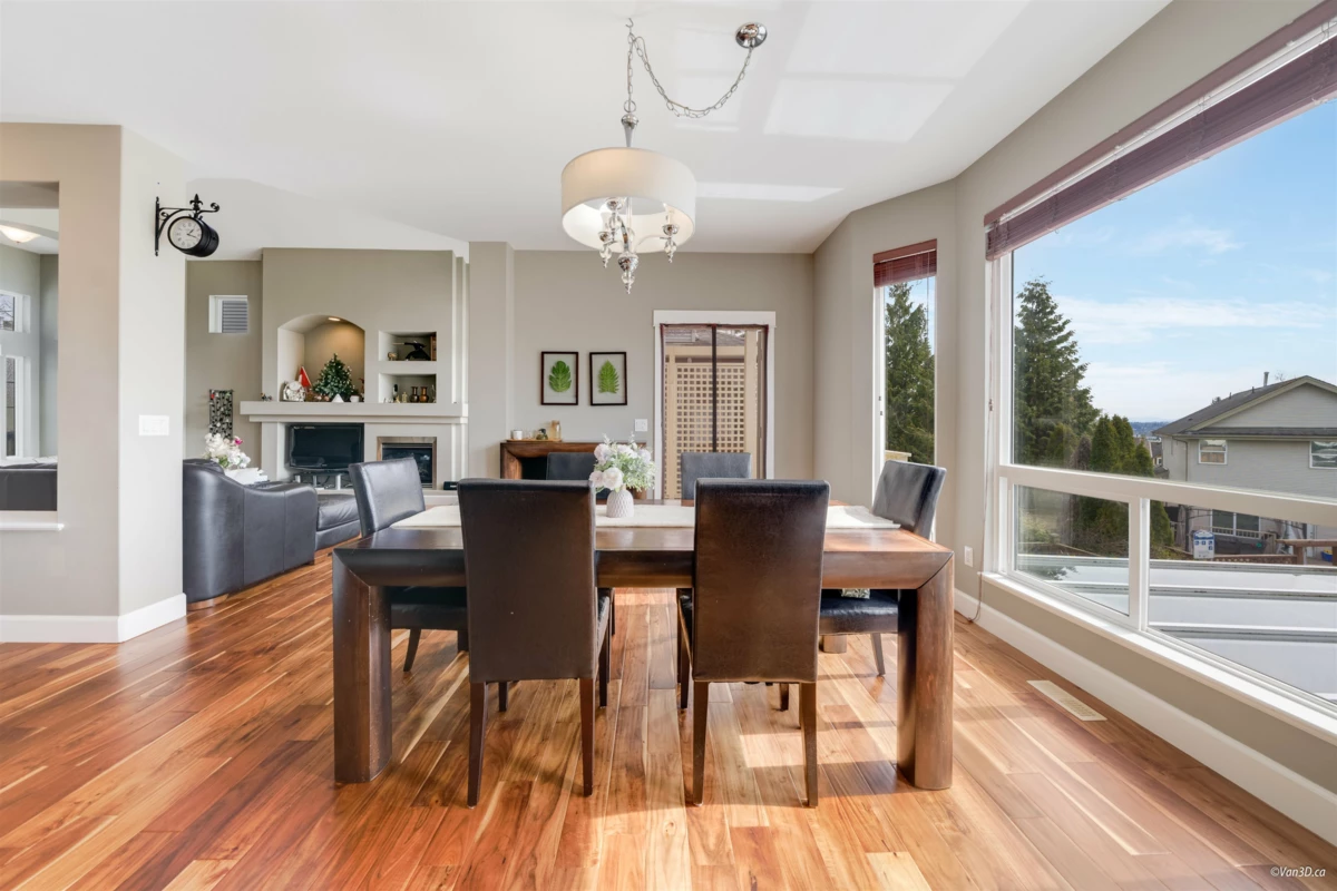 Family Room Photo of 19846 69a Avenue, Langley, BC