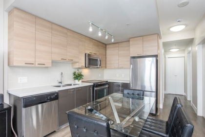 Breakfast Nook Photo of 1404 258 Sixth Street, New Westminster, BC