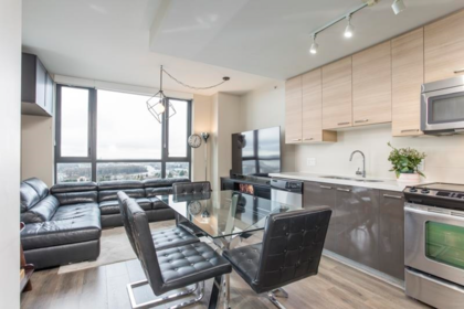 Kitchen Photo of 1404 258 Sixth Street, New Westminster, BC