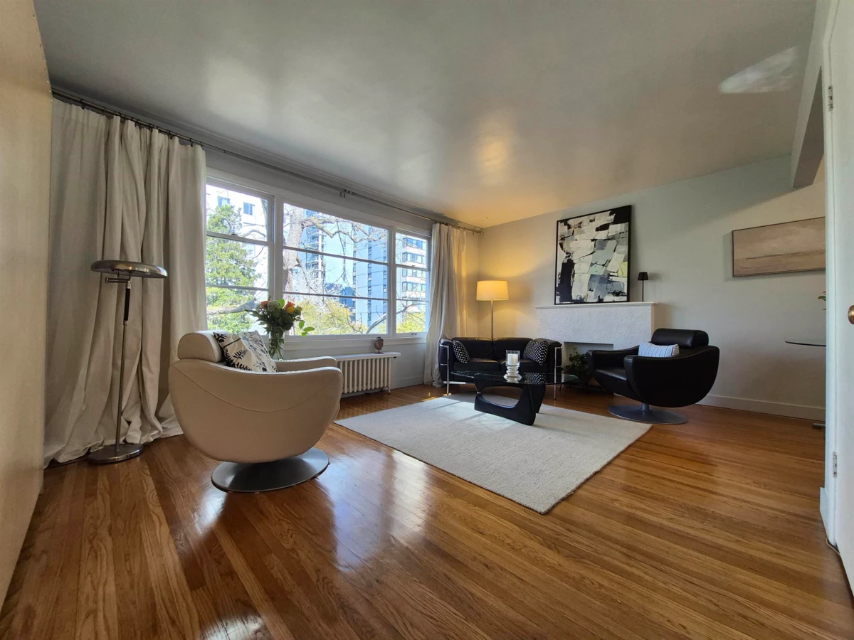 Family Room Photo of 303 1565 Burnaby Street, Vancouver, BC