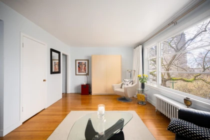 Breakfast Nook Photo of 303 1565 Burnaby Street, Vancouver, BC