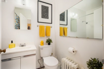 Powder Room Photo of 303 1565 Burnaby Street, Vancouver, BC