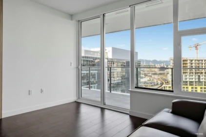Breakfast Nook Photo of 1215 8611 Hazelbridge Way, Richmond, BC