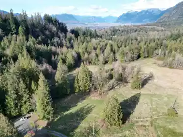 Primary Bedroom Photo of 52300 Allan Road, Chilliwack, BC