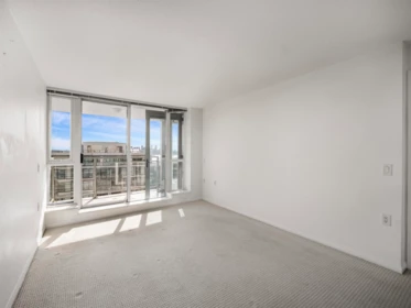 Office / Den Photo of 1404 188 E Esplanade, North Vancouver, BC