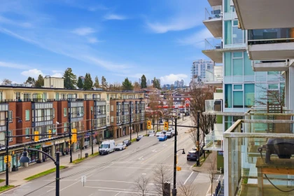 Laundry Room Photo of 507 2220 Kingsway, Vancouver, BC