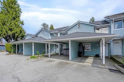 Backyard Photo of 35 22411 124 Avenue, Maple Ridge, BC