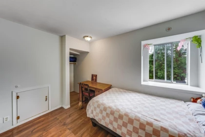 Basement Recreation Room Photo of 35 22411 124 Avenue, Maple Ridge, BC