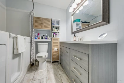 Hallway Photo of 35 22411 124 Avenue, Maple Ridge, BC
