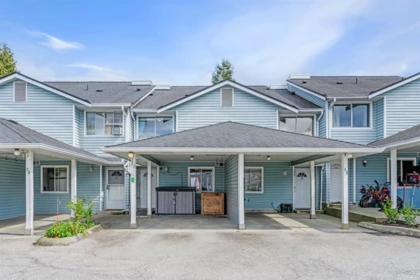 Outdoor Deck Photo of 35 22411 124 Avenue, Maple Ridge, BC