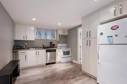 Kitchen Photo of 2889 Royal Street, Abbotsford, BC