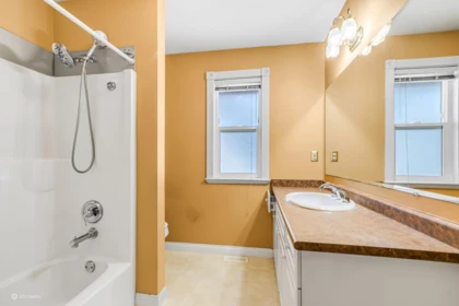 Hallway Photo of 16715 78 Avenue, Surrey, BC