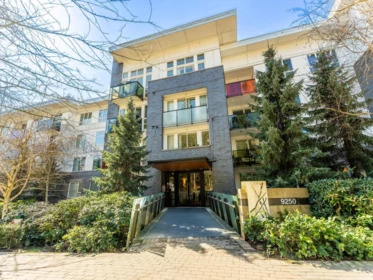 209 9250 University High Street, Burnaby, BC, Burnaby — Apartment/Condo for sale